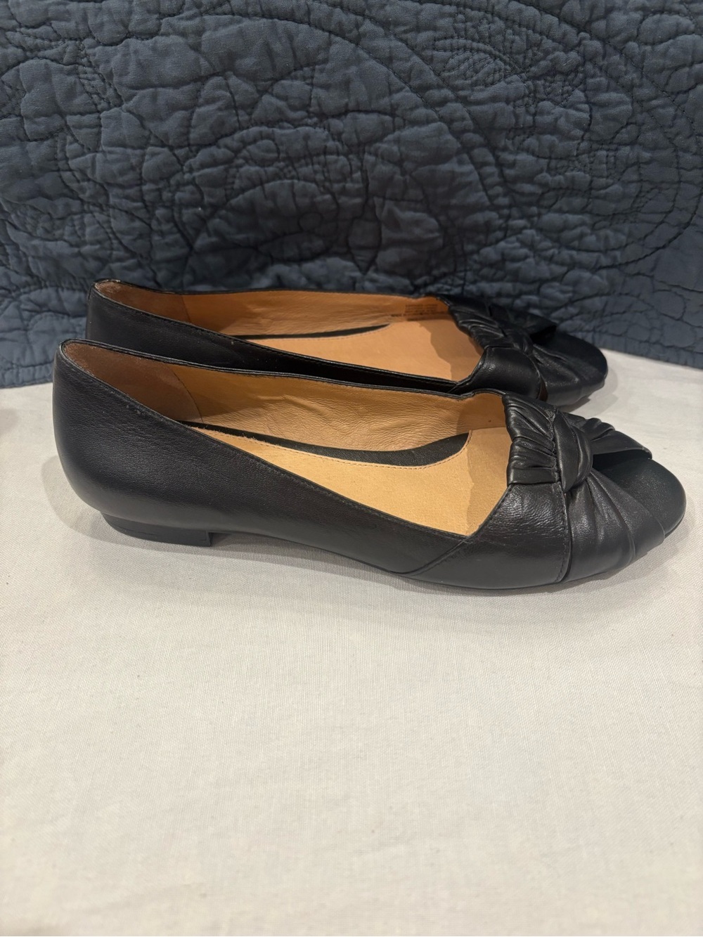 Nurture Black Leather Peep Toe Bow Flats Shoes Size 8